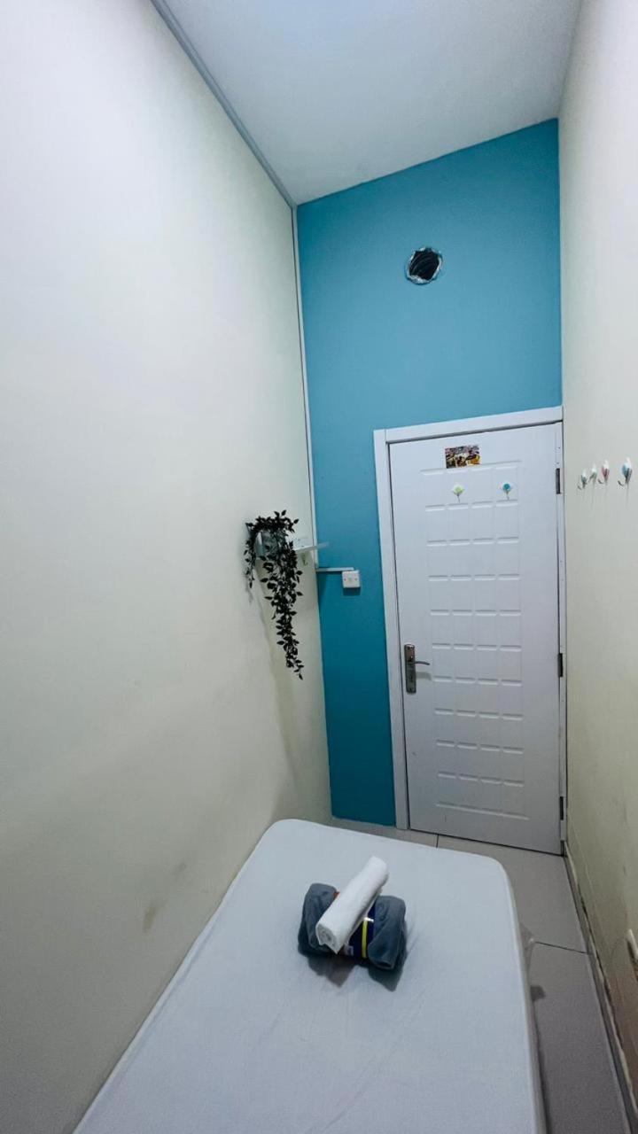 Séjour chez l'habitant Small Private Partition In Al Barsha 1 Near Metro